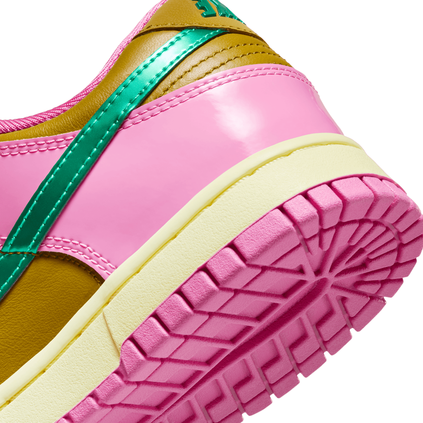 W NIKE DUNK LOW PG QS