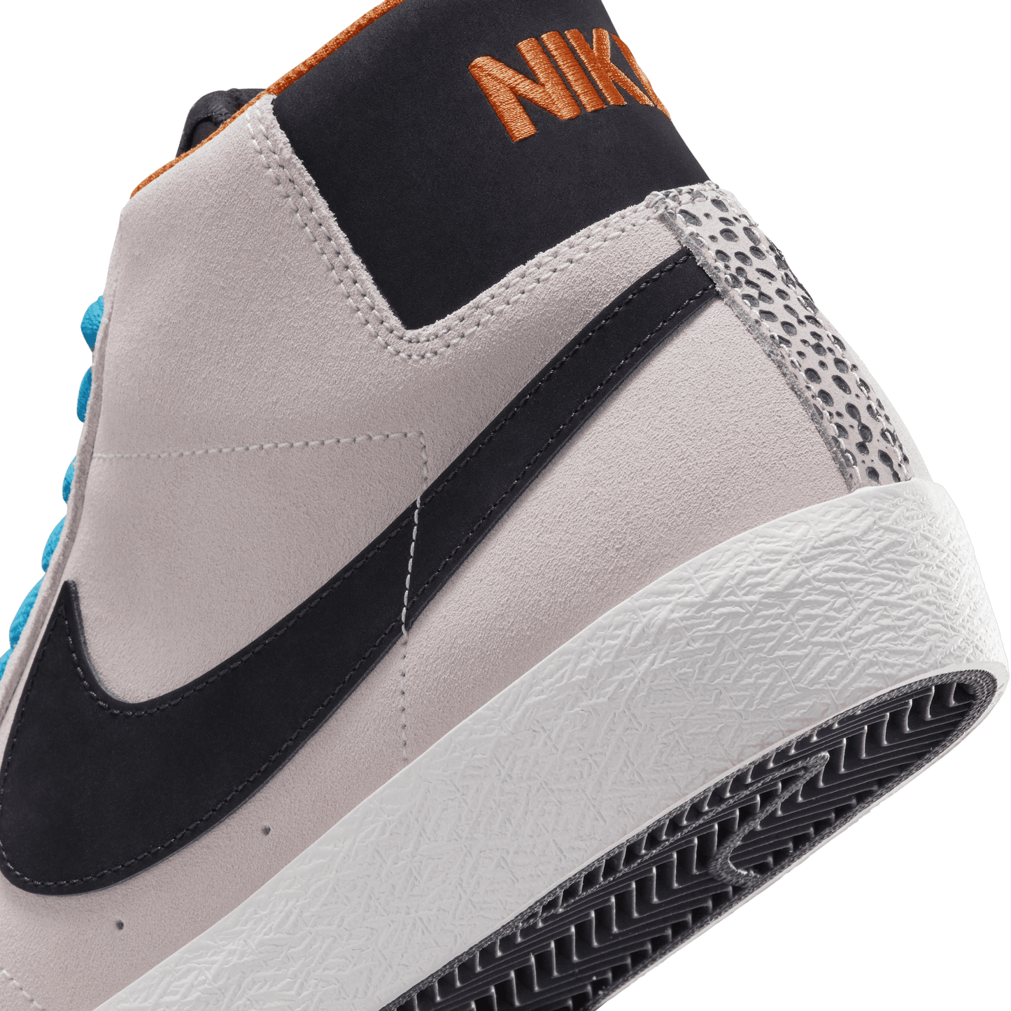 NIKE SB ZOOM BLAZER MID