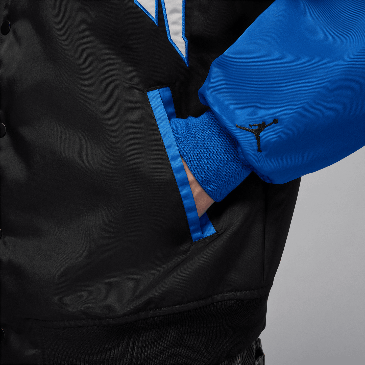 M J BRK CLGTE VRSTY JKT