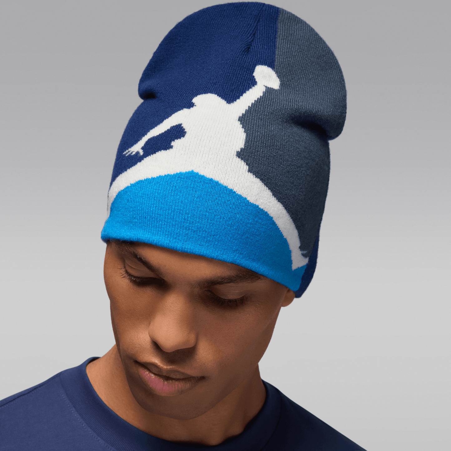 U J PEAK BEANIE BRK BL GX