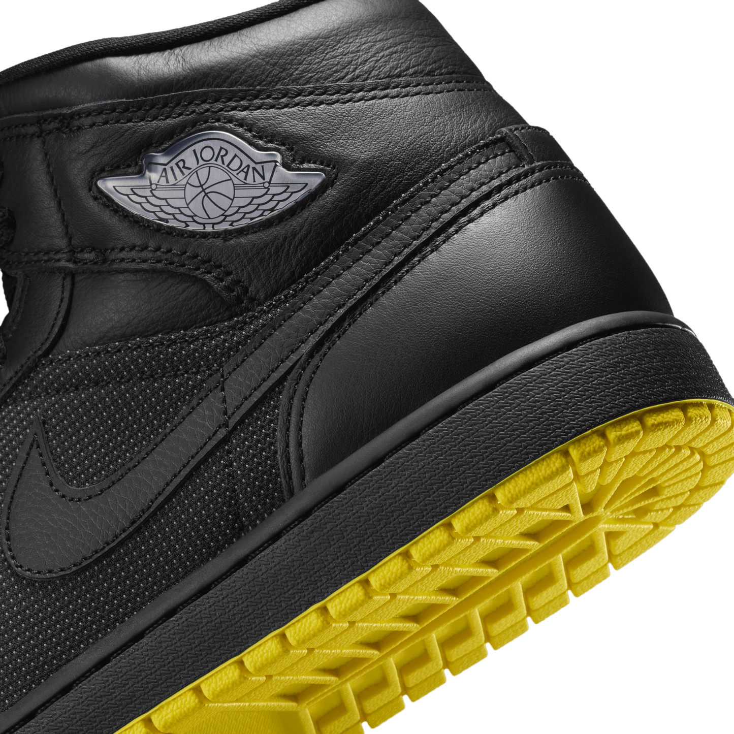 AIR JORDAN 1 MID SE