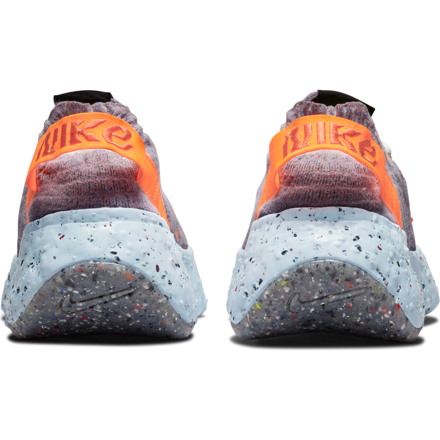 W NIKE SPACE HIPPIE 04