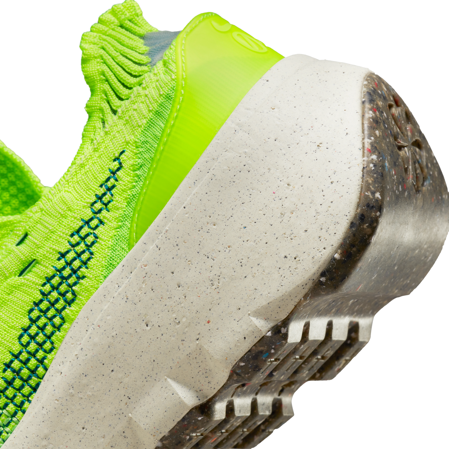 NIKE SPACE HIPPIE 04