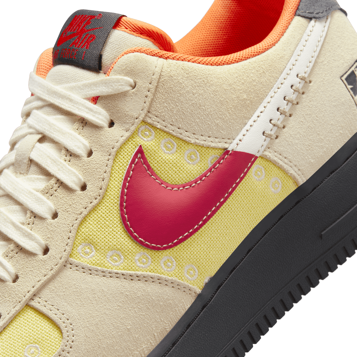 NIKE AIR FORCE 1 '07 LX SOMOS FAMILIA