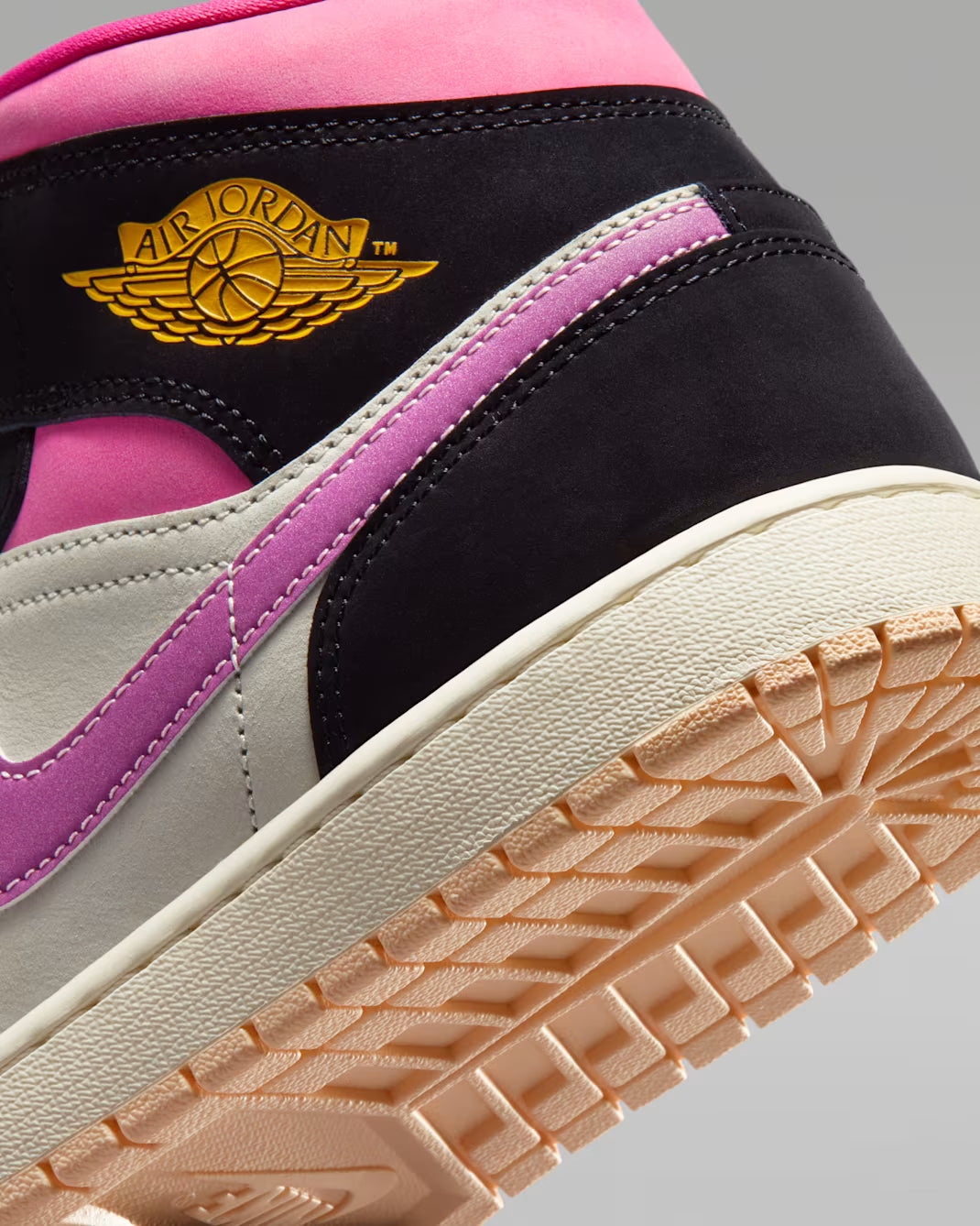 AIR JORDAN 1 MID SE