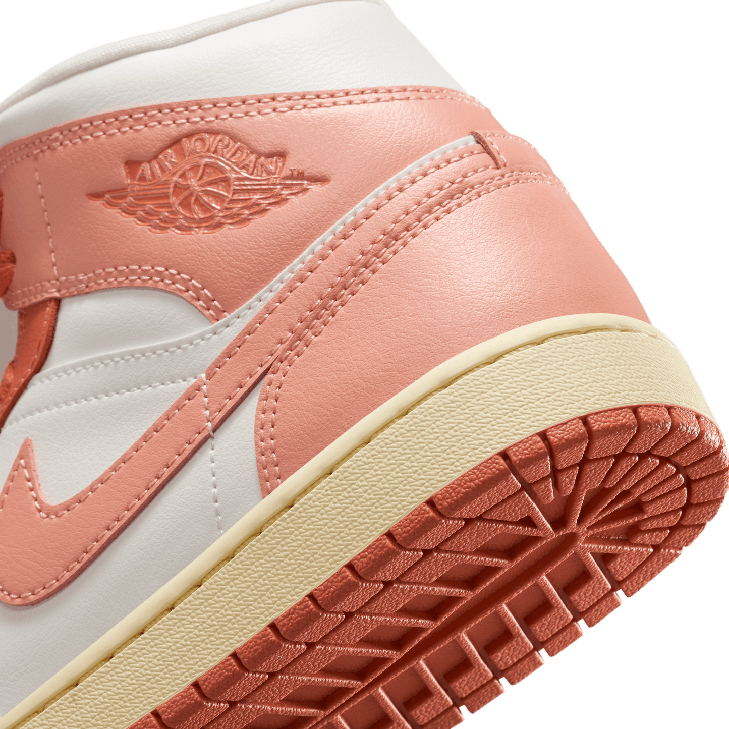 WMNS AIR JORDAN 1 MID