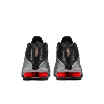 NIKE SHOX R4