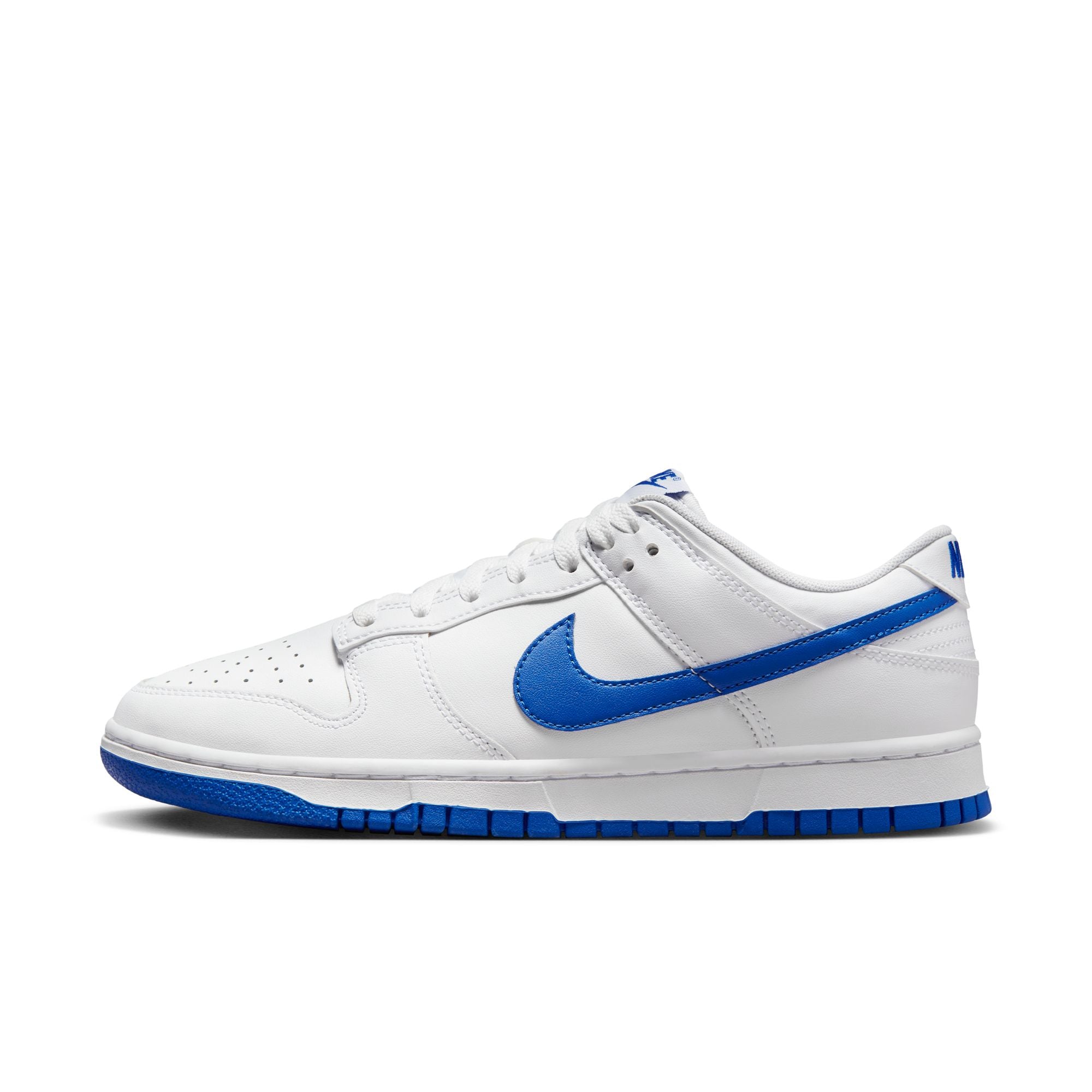 Dunk low hotsell