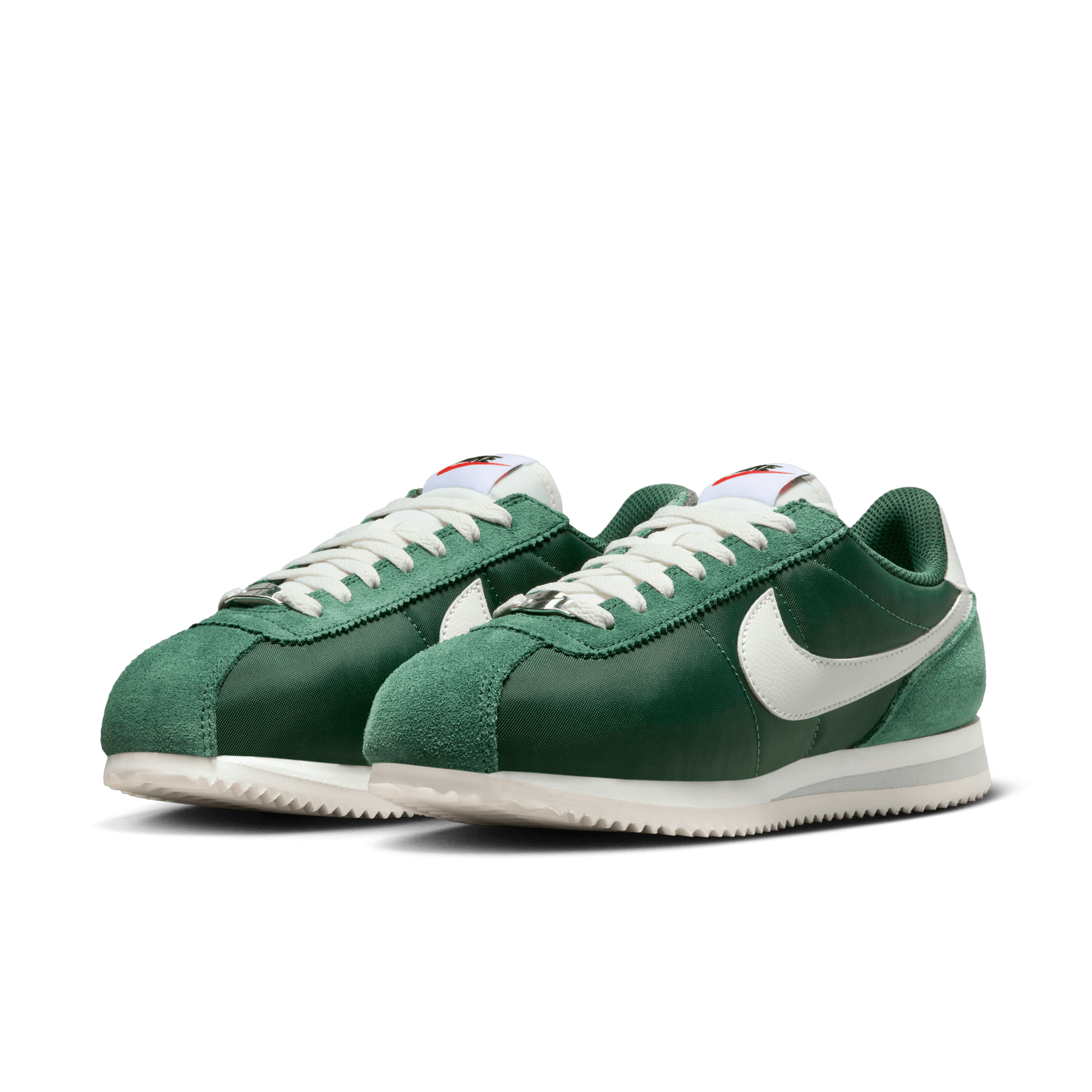 Nike cortez blancas y verdes shop
