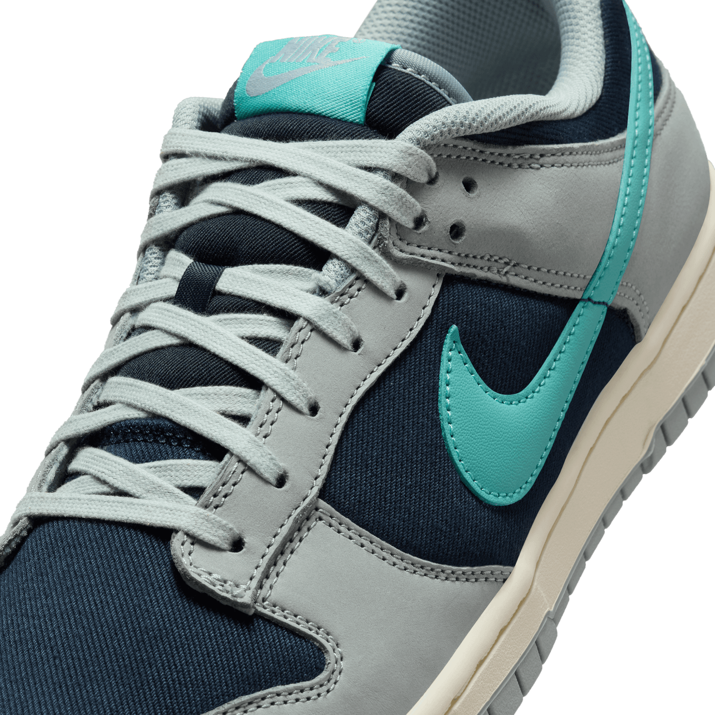 NIKE DUNK LOW RETRO PRM