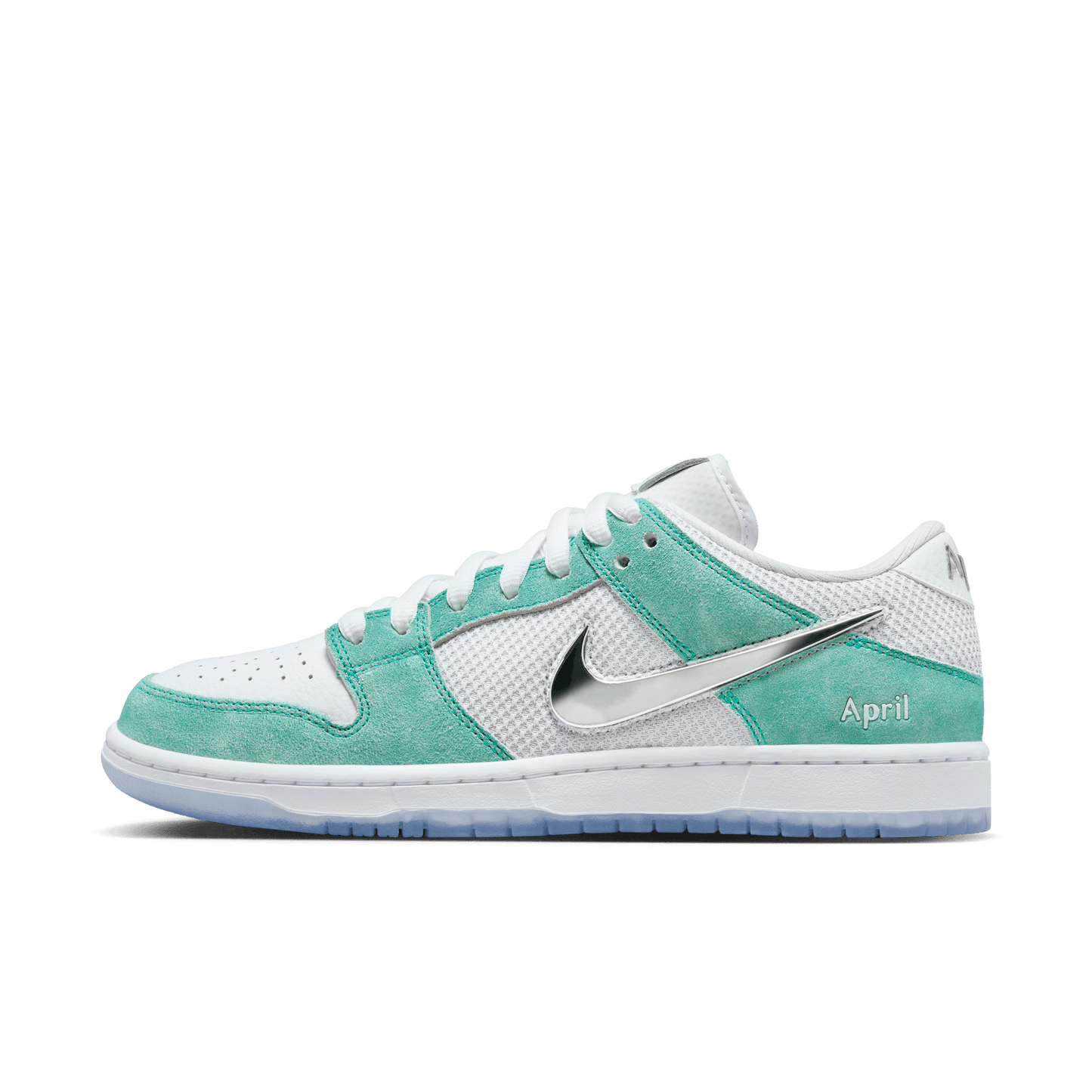 NIKE SB DUNK LOW PRO