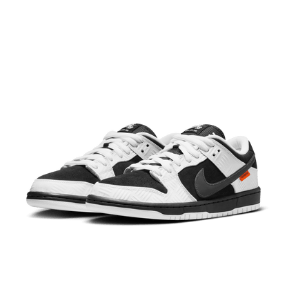 NIKE SB DUNK LOW PRO QS