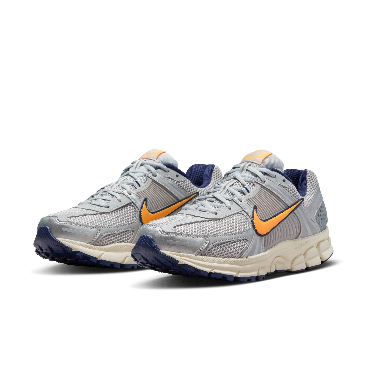NIKE ZOOM VOMERO 5