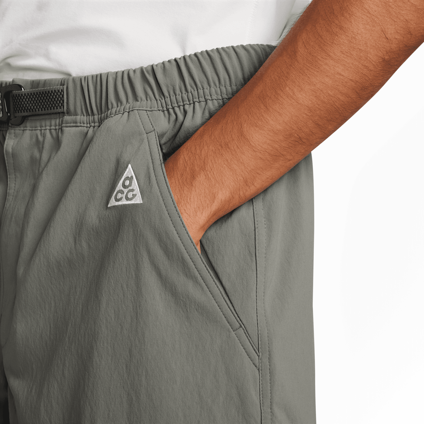 M ACG HIKE SHORT