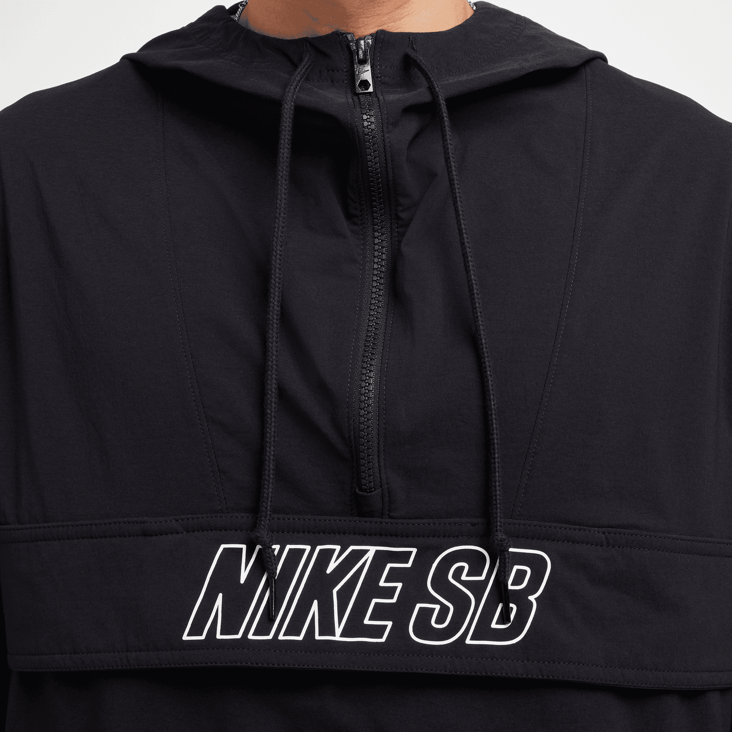 U NK SB DF ESSNTL ANORAK JKT