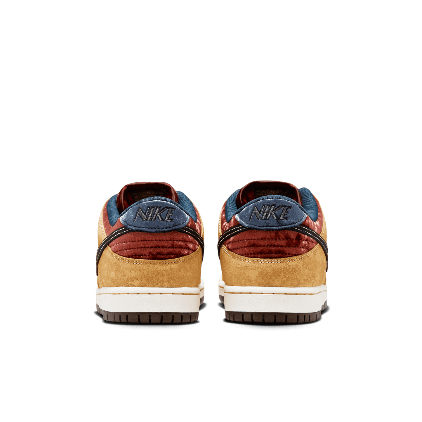 NIKE SB DUNK LOW PRO