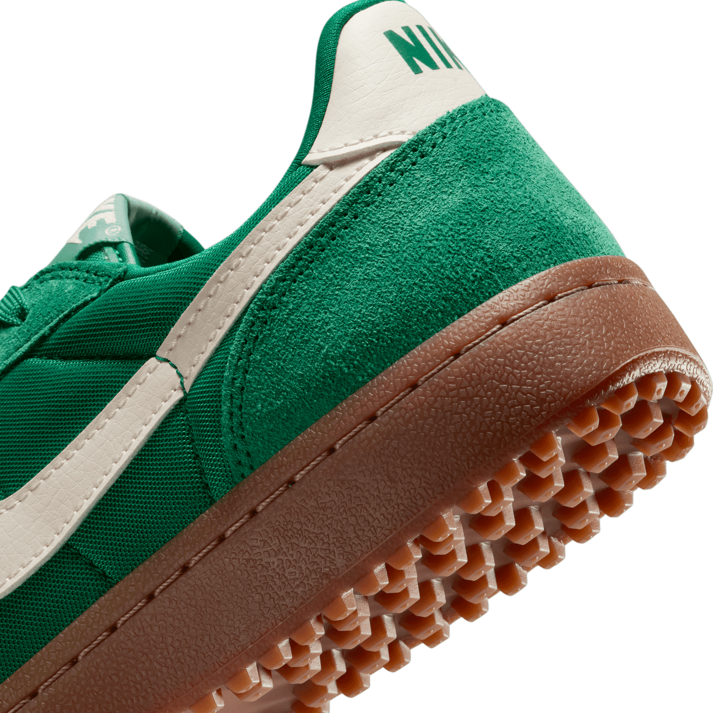 WMNS NIKE FIELD GENERAL