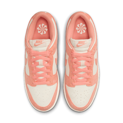 WMNS NIKE DUNK LOW