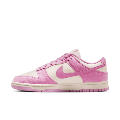 WMNS NIKE DUNK LOW