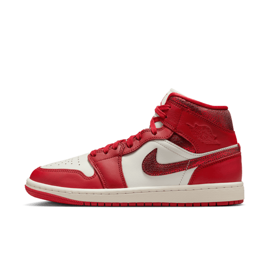 WMNS AIR JORDAN 1 MID SE