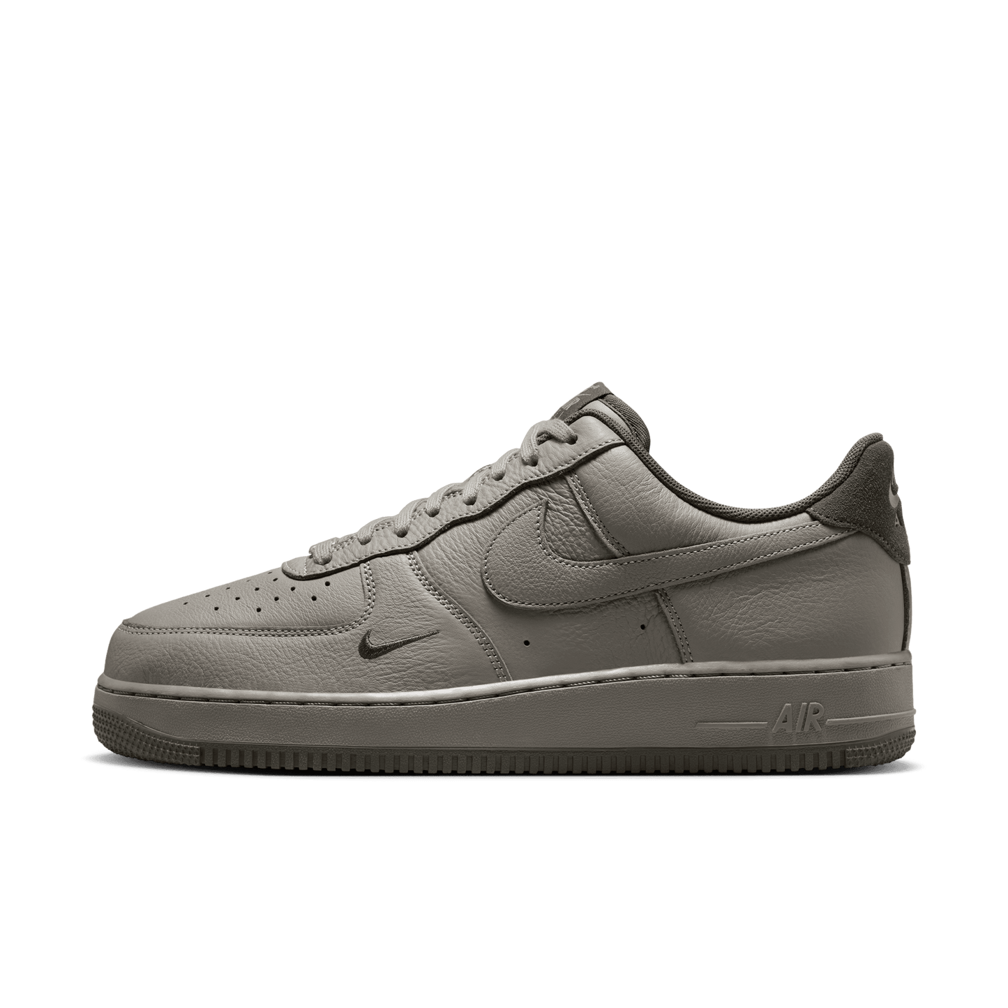 AIR FORCE 1 '07 LV8