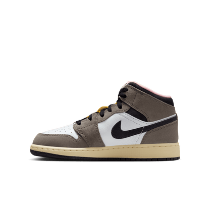 AIR JORDAN 1 MID SE (GS)