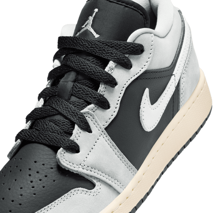 AIR JORDAN 1 LOW SE (GS)