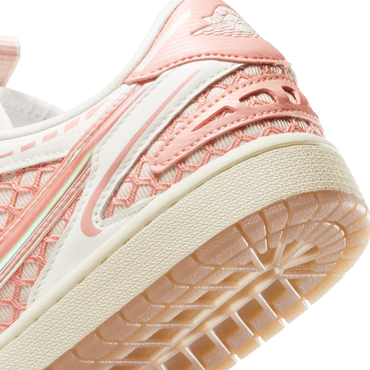 WMNS AIR JORDAN 1 MM LOW V3