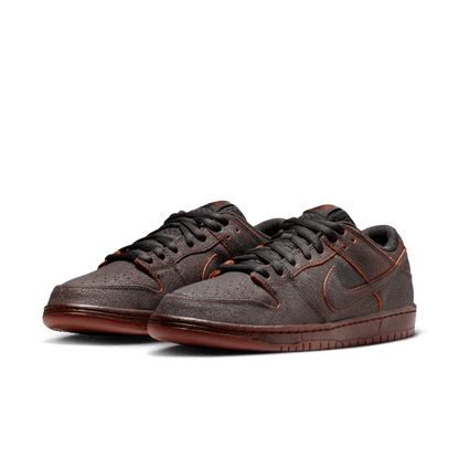 NIKE SB DUNK LOW PRO PRM "KRAMPUS"