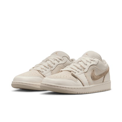 WMNS AIR JORDAN 1 LOW SE