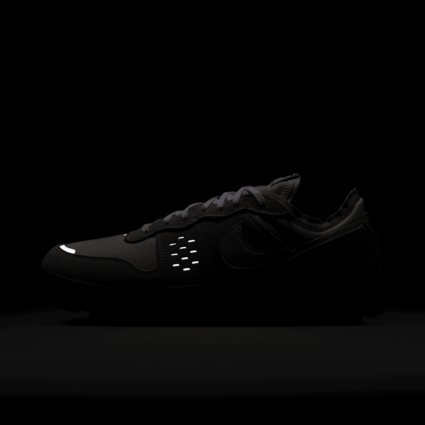 NIKE C1TY
