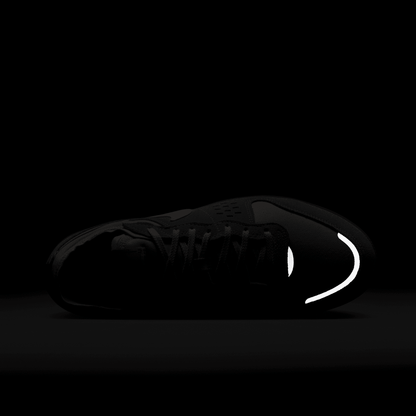 NIKE C1TY