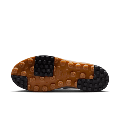 NIKE C1TY