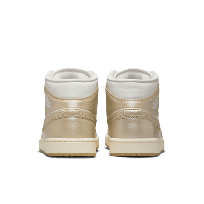 WMNS AIR JORDAN 1 MID SE