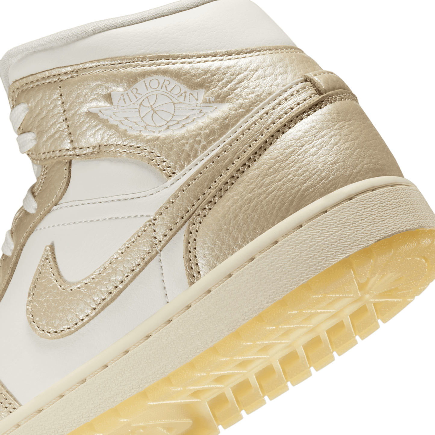 WMNS AIR JORDAN 1 MID SE