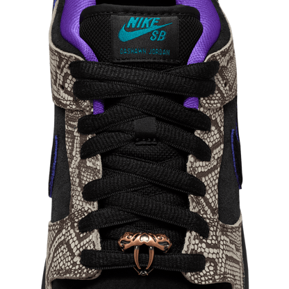 NIKE SB DUNK LOW PRO