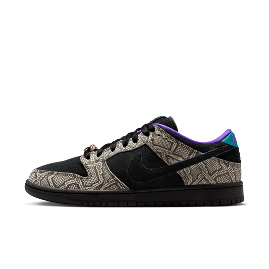 NIKE SB DUNK LOW PRO