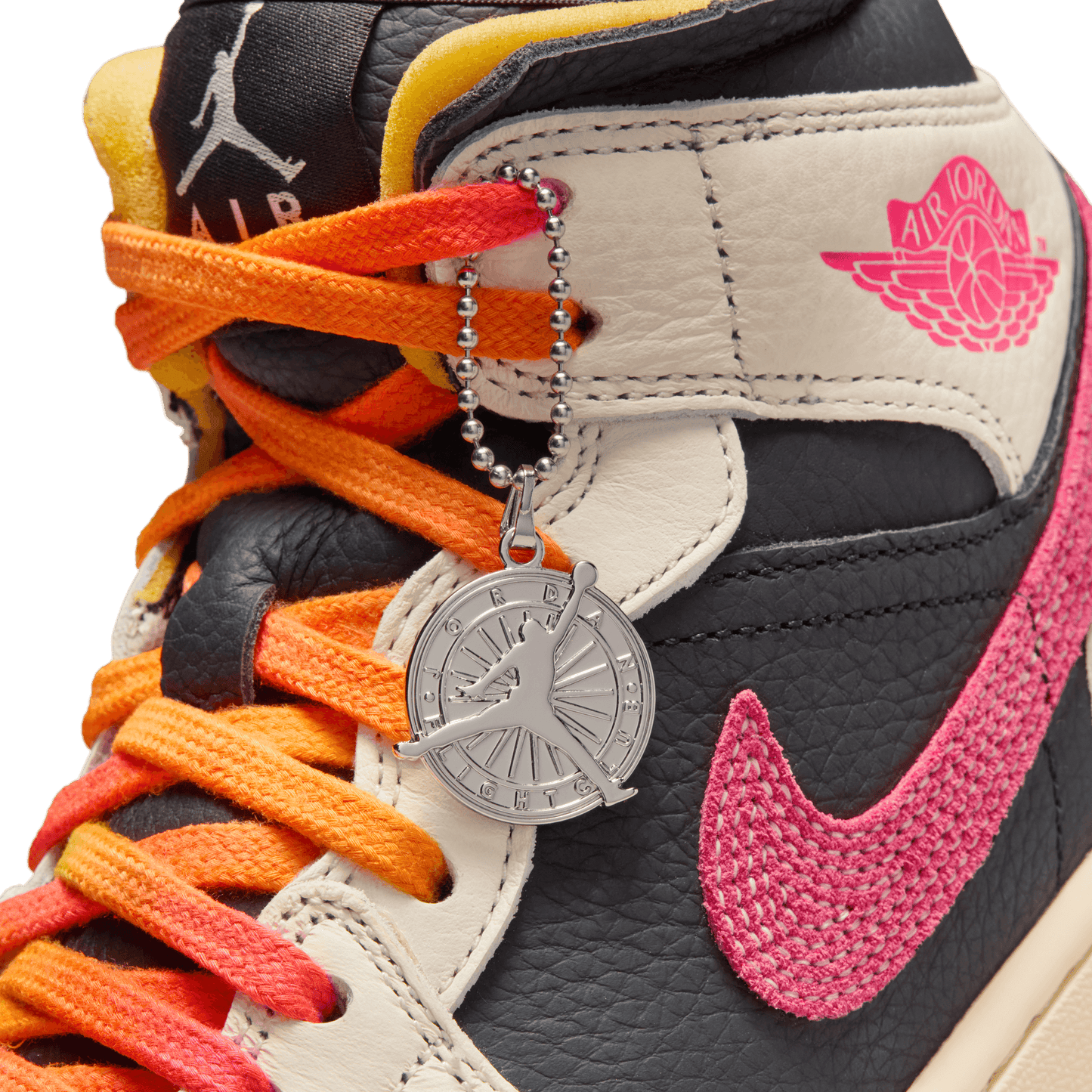 WMNS AIR JORDAN 1 MID SE EDG