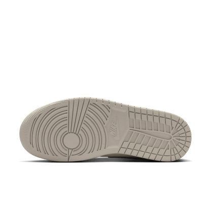 WMNS AIR JORDAN 1 MID SE