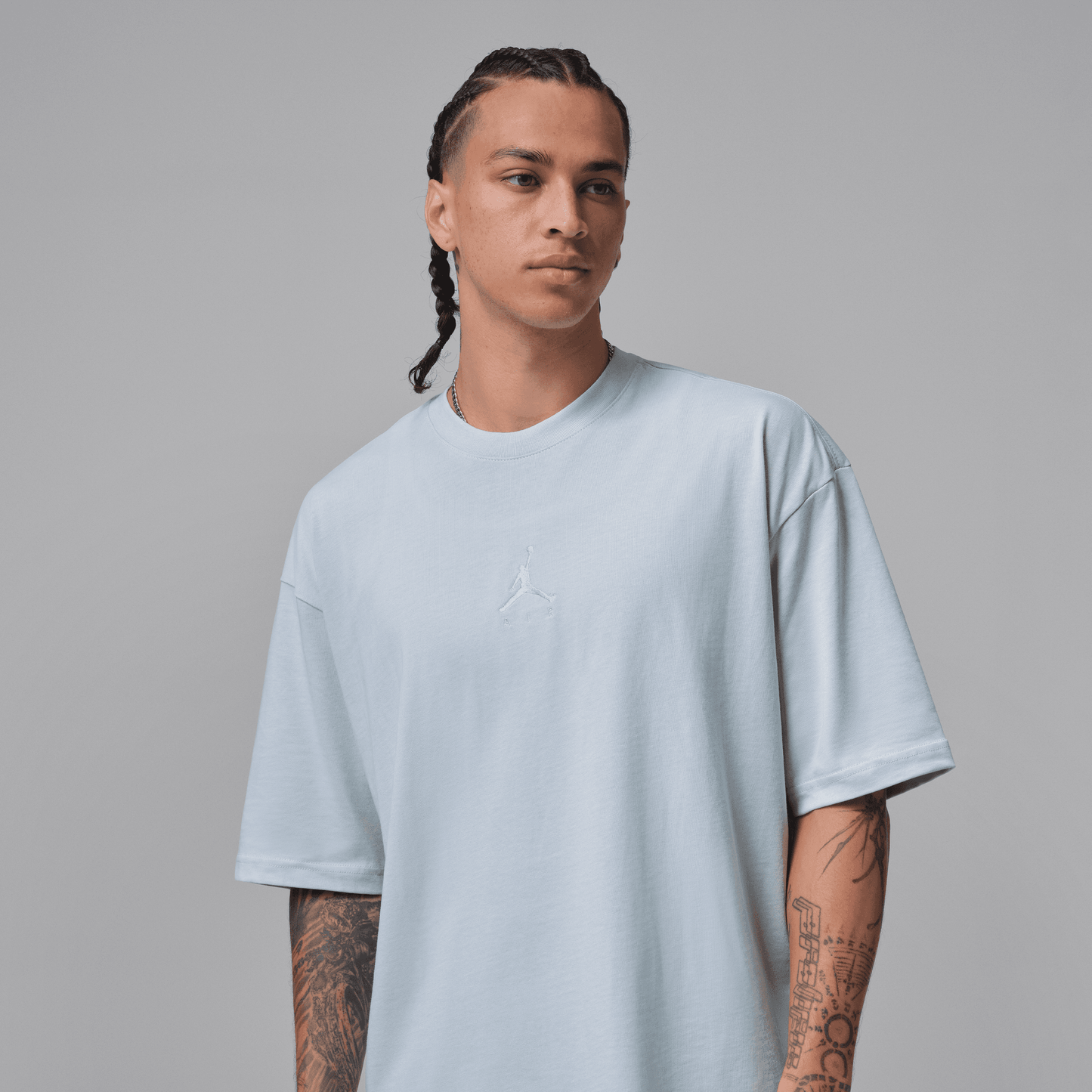 M J FLT ESS OVSZ SS CREW