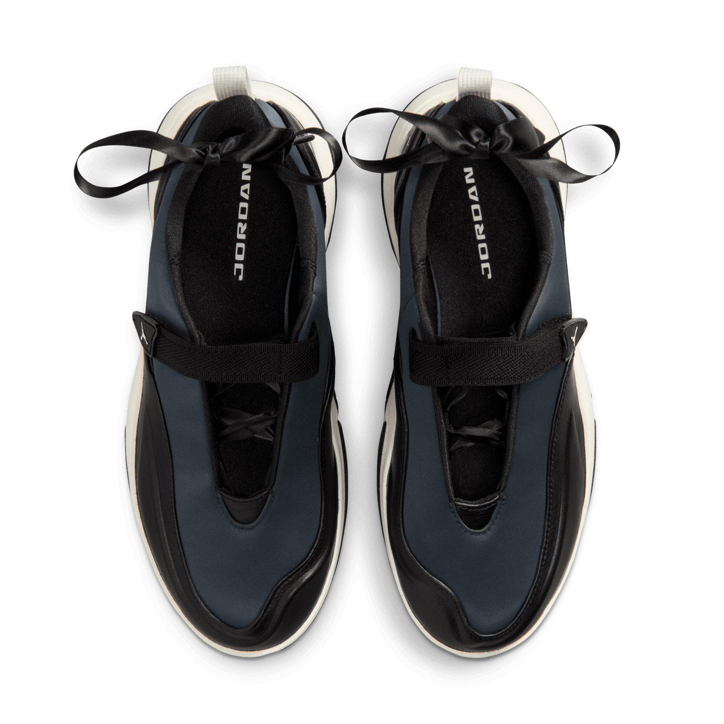 WMNS JORDAN POINTE