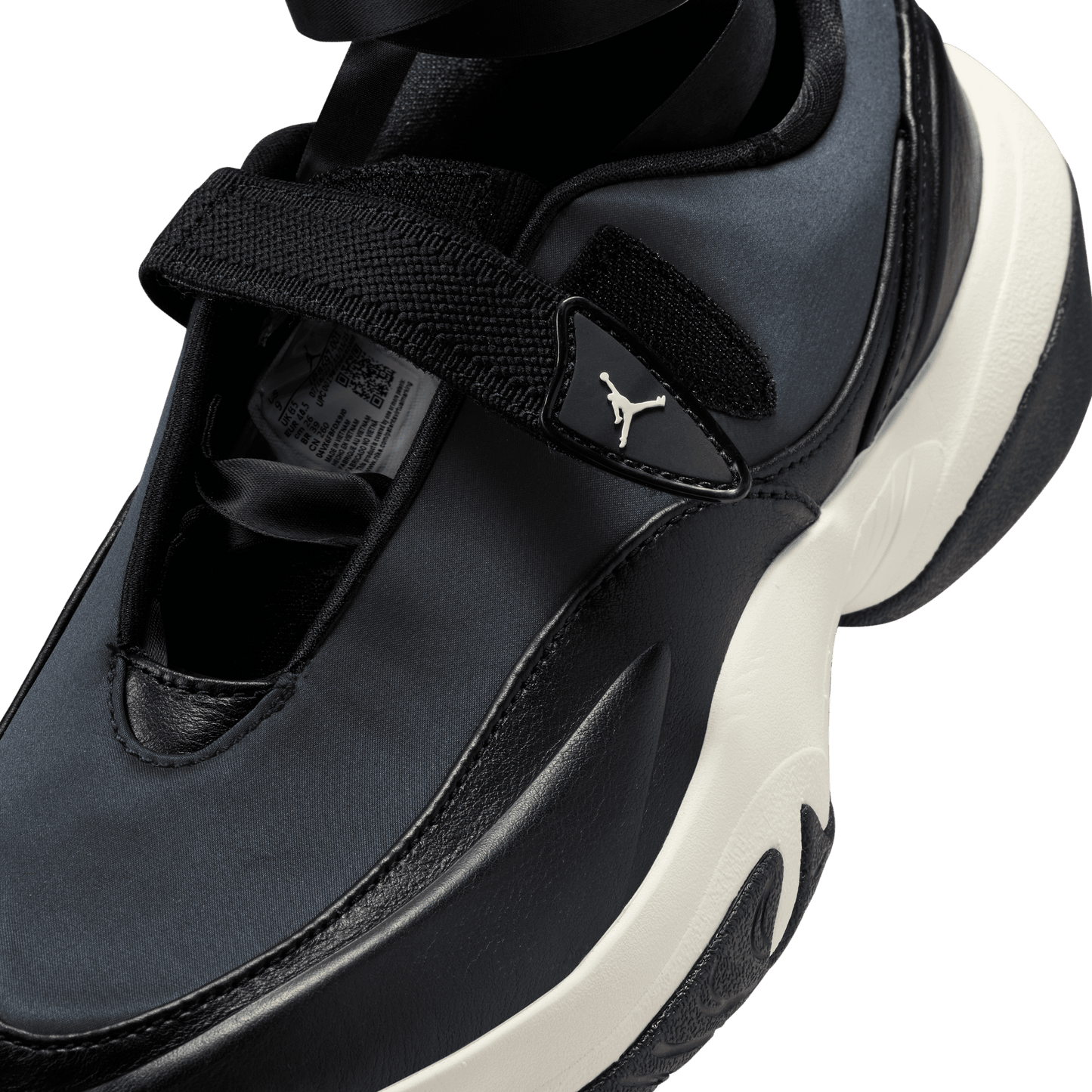 WMNS JORDAN POINTE