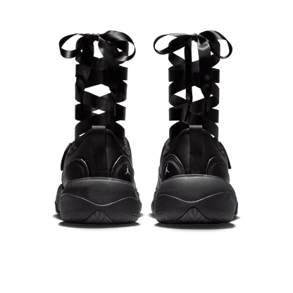 WMNS JORDAN POINTE