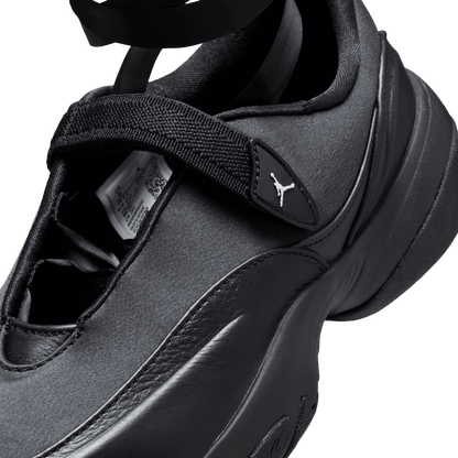 WMNS JORDAN POINTE