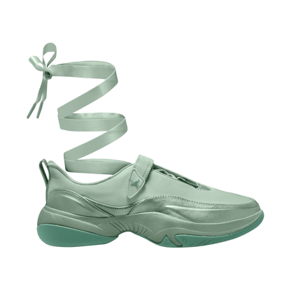 WMNS JORDAN POINTE