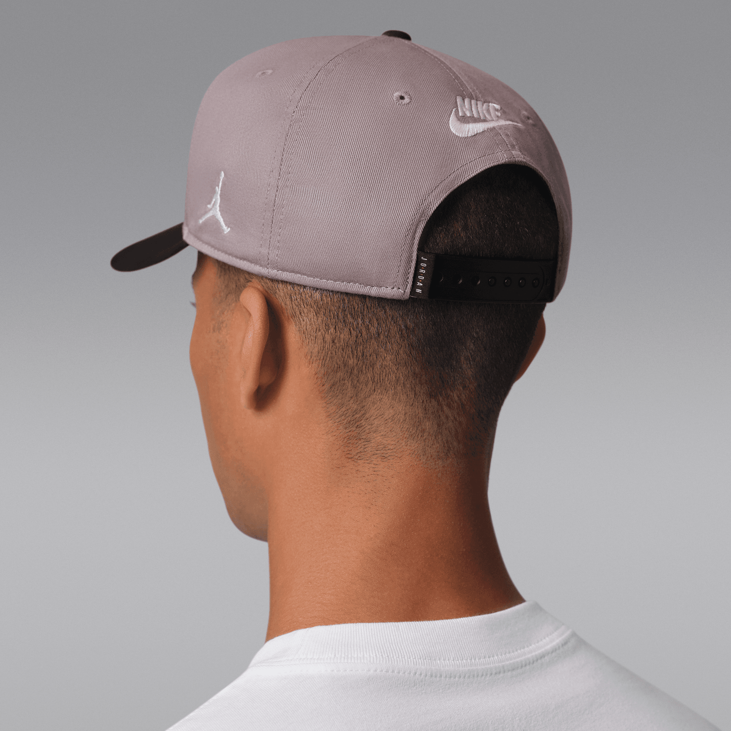 U J PRO CAP S FB DC ESS 6PNL