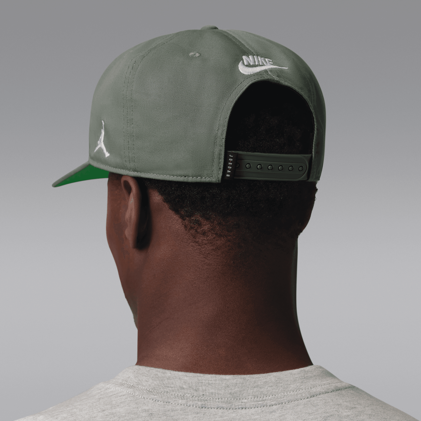 U J PRO CAP US FB DC 5PNL FLT