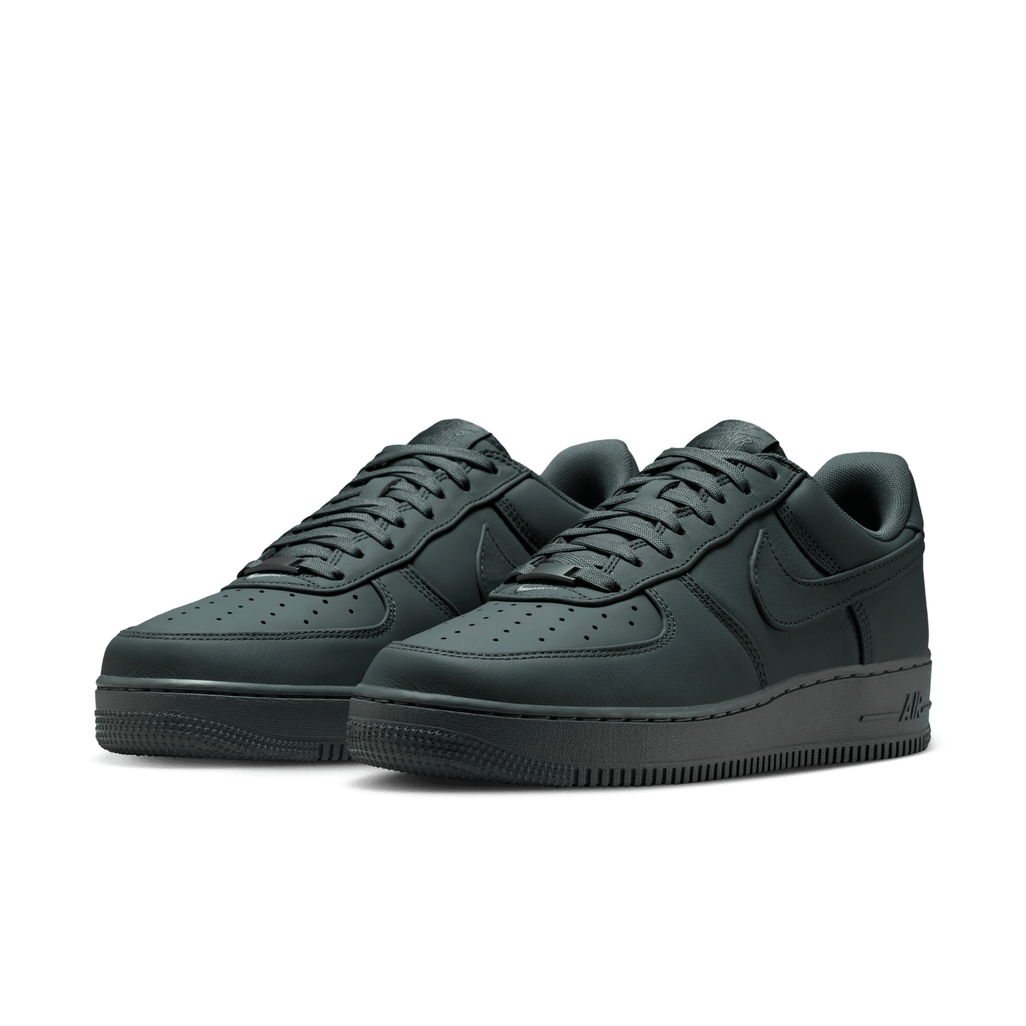 NIKE AIR FORCE 1 LOW RETRO PREMIUM
