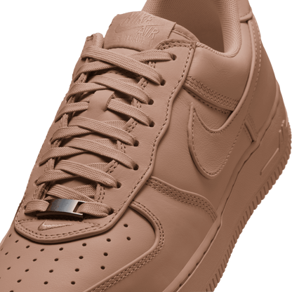 NIKE AIR FORCE 1 LOW RETRO PREMIUM