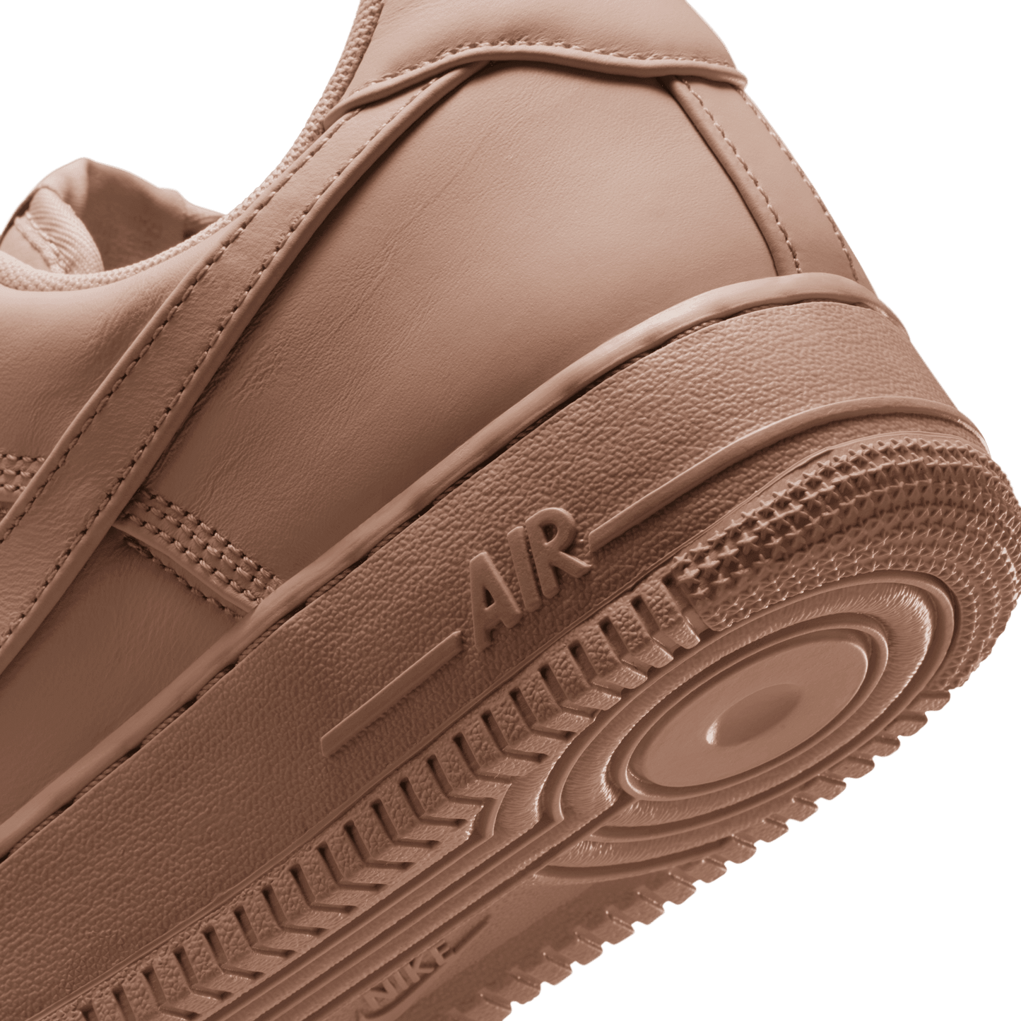 NIKE AIR FORCE 1 LOW RETRO PREMIUM